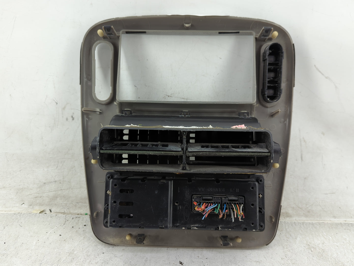 2004-2005 Mercury Mountaineer Climate Control Module Temperature AC/Heater Replacement Fits Fits 2004 2005 OEM Used Auto Par