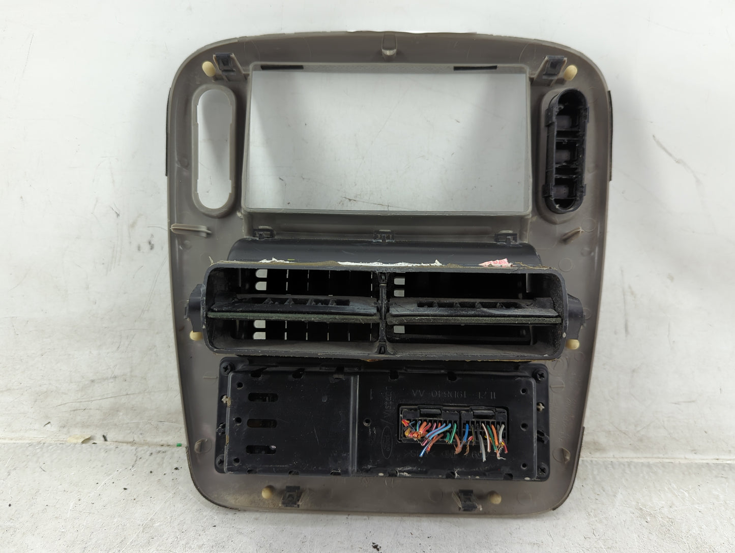 2004-2005 Mercury Mountaineer Climate Control Module Temperature AC/Heater Replacement Fits Fits 2004 2005 OEM Used Auto Par