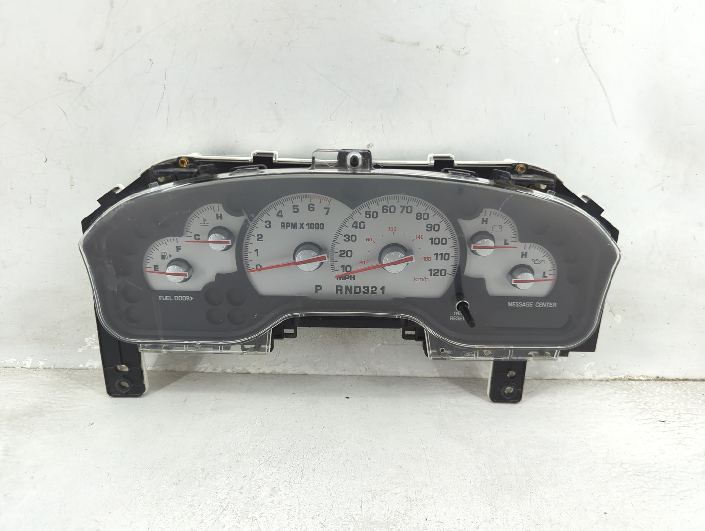 2004-2005 Mercury Mountaineer Instrument Cluster Speedometer Gauges P/N:VP4L2F-10A855-BD Miles: Fits Fits 2004 2005 OEM Used