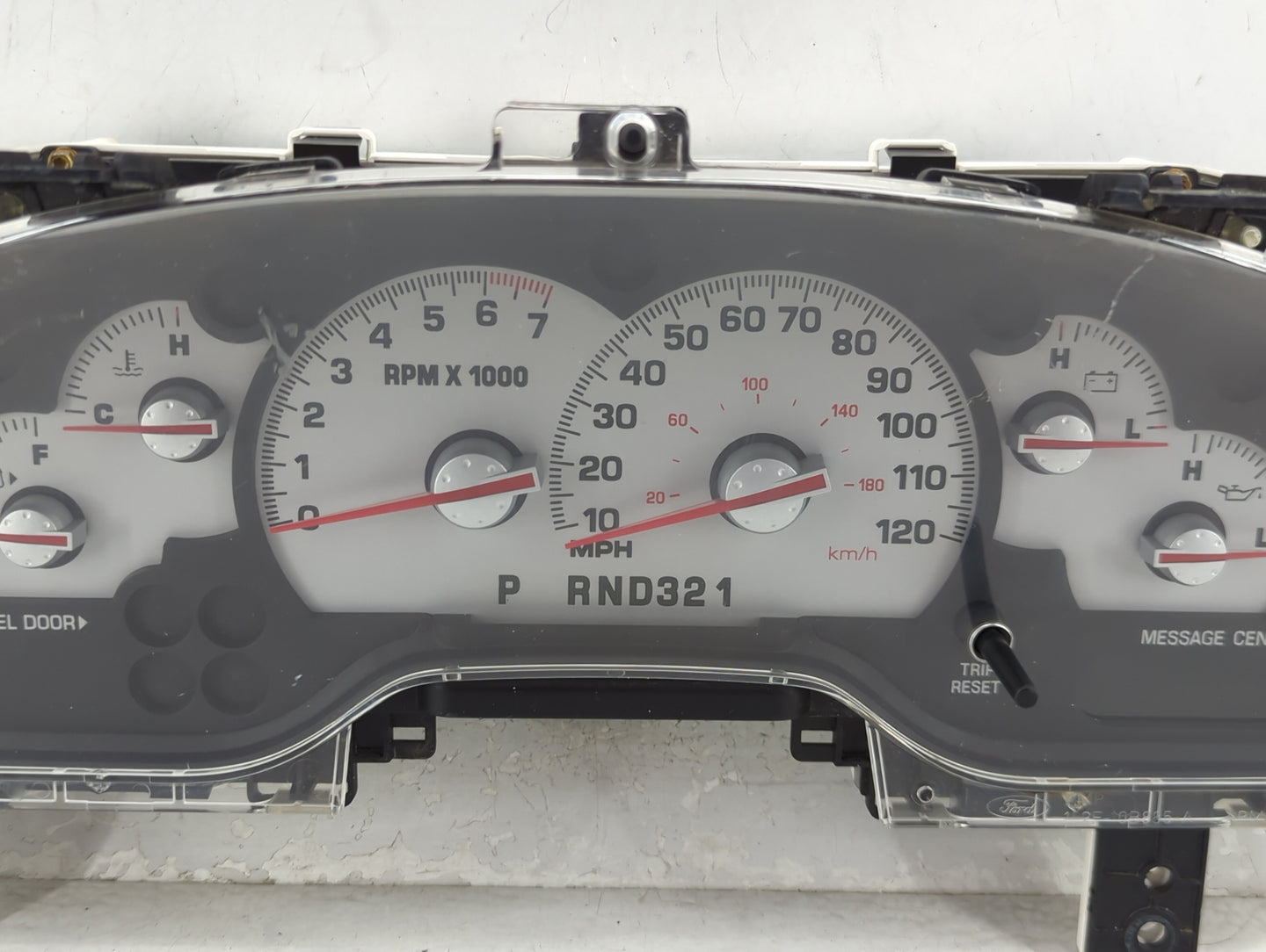 2004-2005 Mercury Mountaineer Instrument Cluster Speedometer Gauges P/N:VP4L2F-10A855-BD Miles: Fits Fits 2004 2005 OEM Used