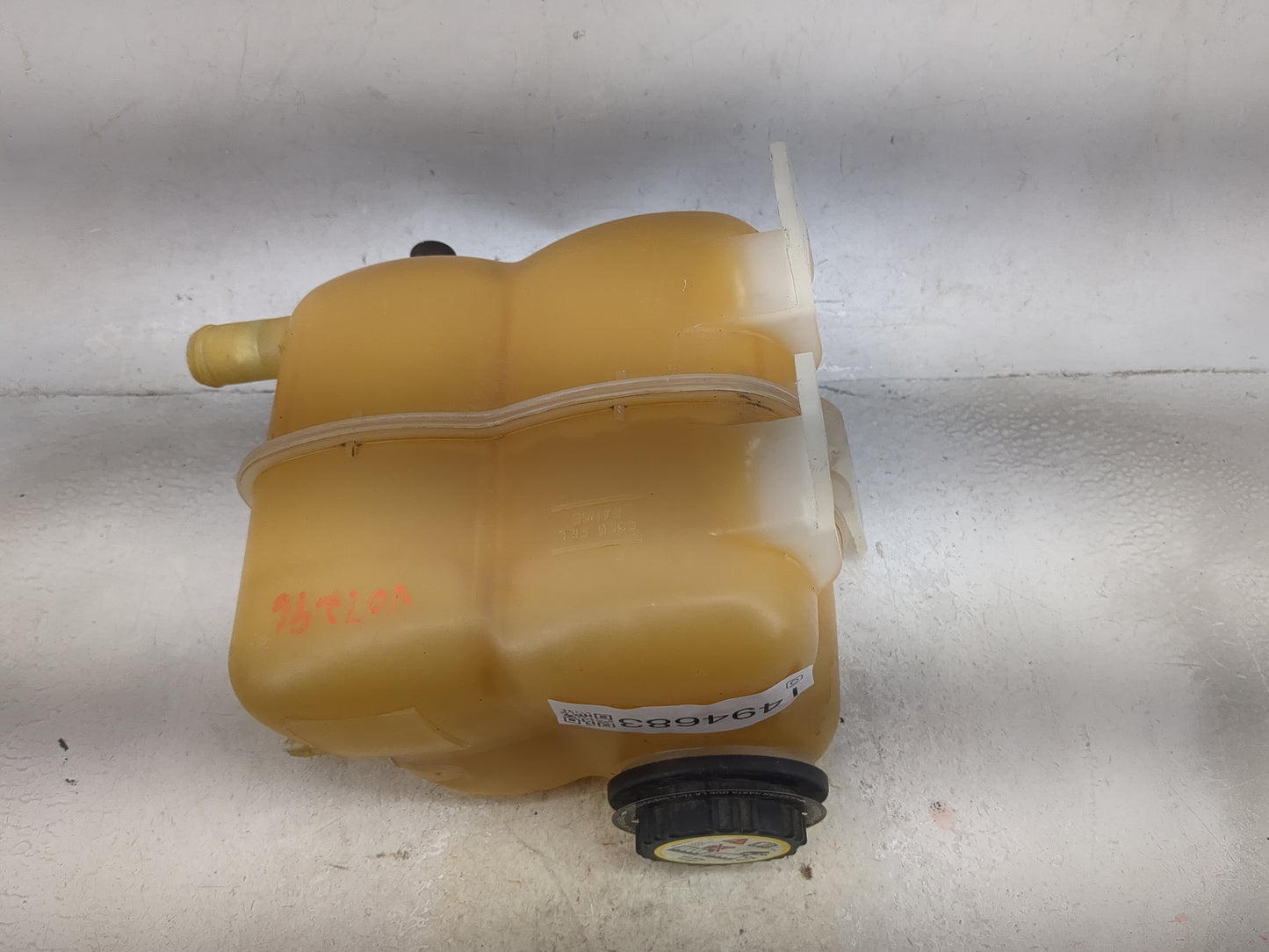 2002 Mercury Mountaineer Radiator Coolant Overflow Expansion Tank Bottle 1494683 - Oemusedautoparts1.com