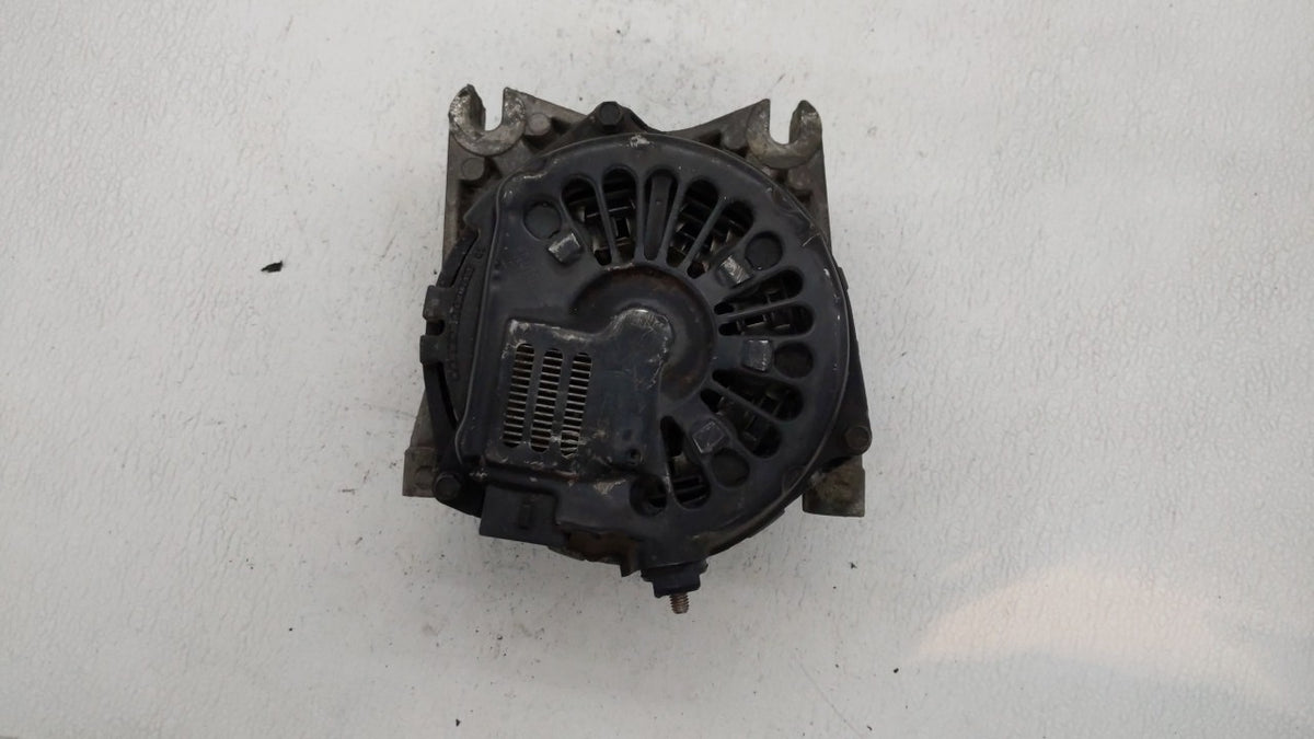 2004-2008 Mercury Mountaineer Alternator Replacement Generator Charging Assembly Engine OEM Fits OEM Used Auto Parts - Oemus