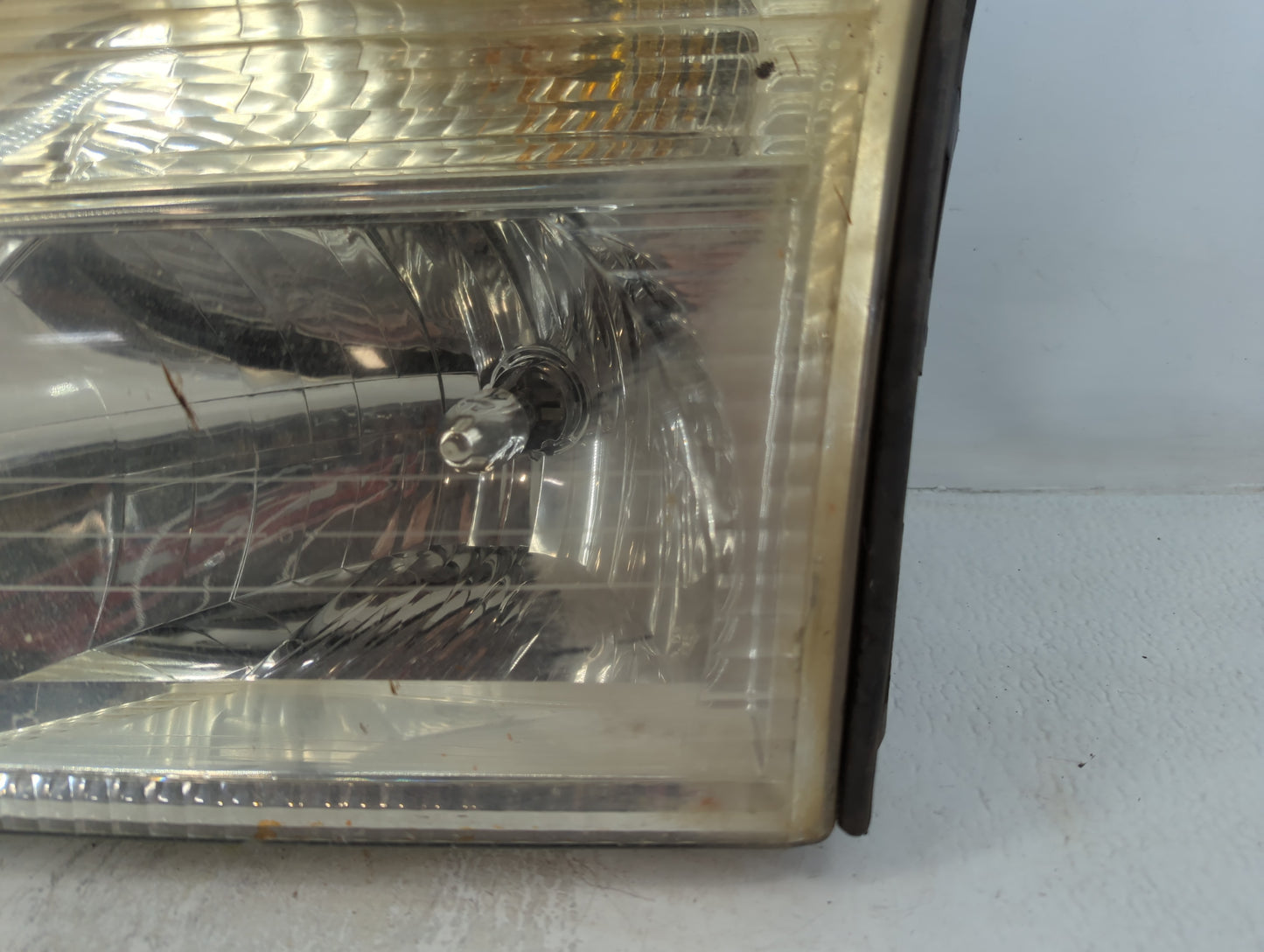 2002-2005 Mercury Mountaineer Driver Left Oem Head Light Headlight Lamp - Oemusedautoparts1.com