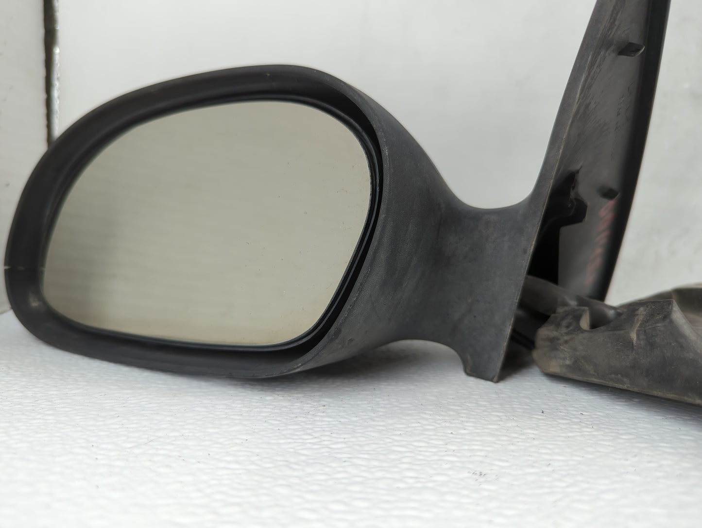 2002-2005 Mercury Sable Driver Side View Mirror - Left Door Mirror OEM Used - Oemusedautoparts1.com