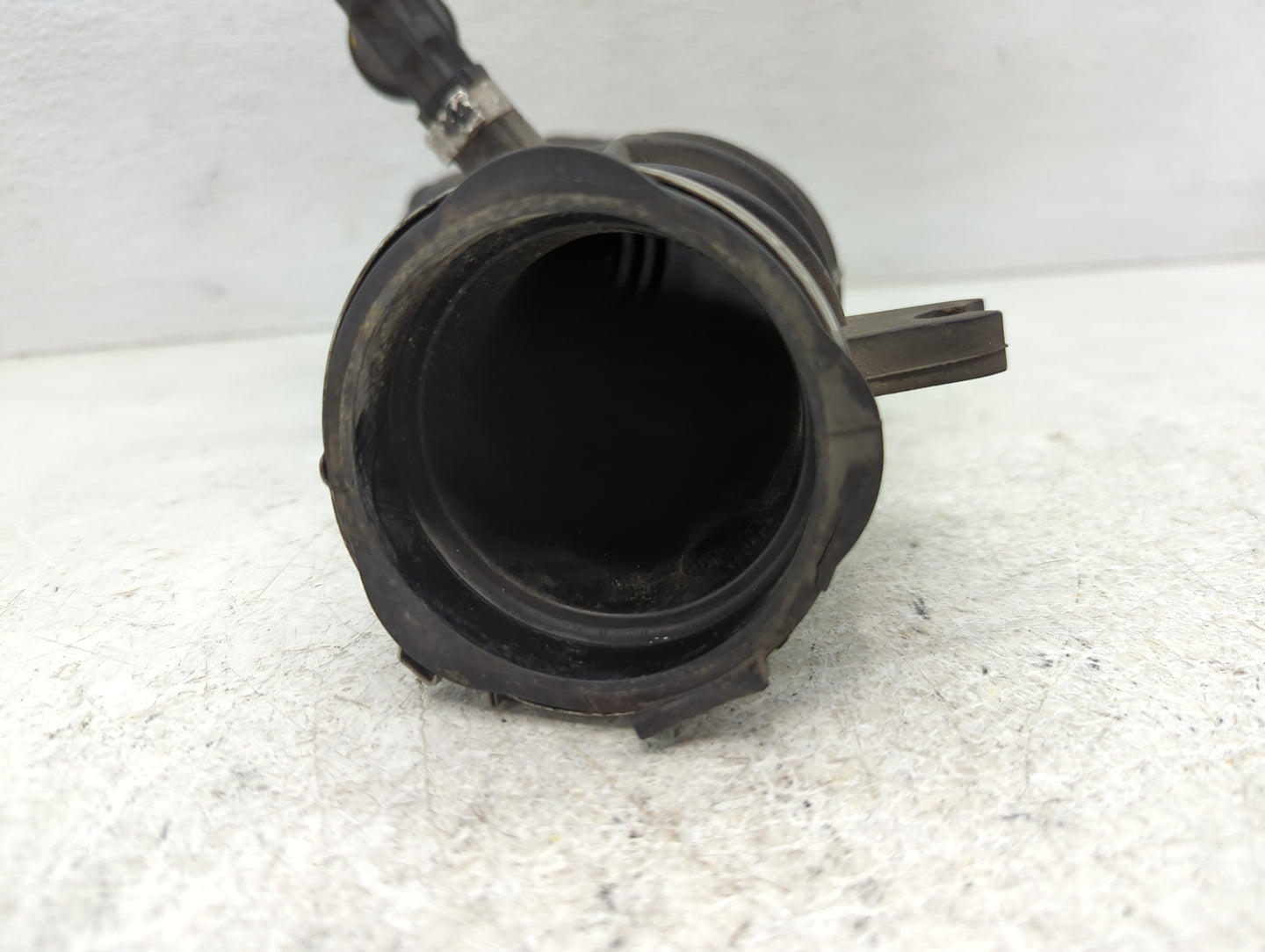 2005 Mini Cooper Air Cleaner Intake Duct Hose Tube - Oemusedautoparts1.com