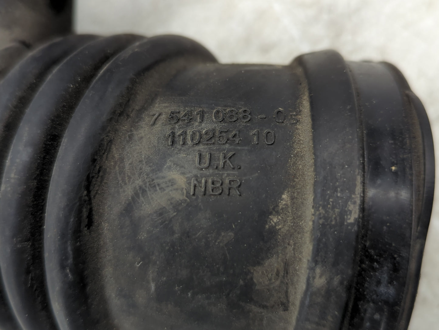 2005 Mini Cooper Air Cleaner Intake Duct Hose Tube - Oemusedautoparts1.com