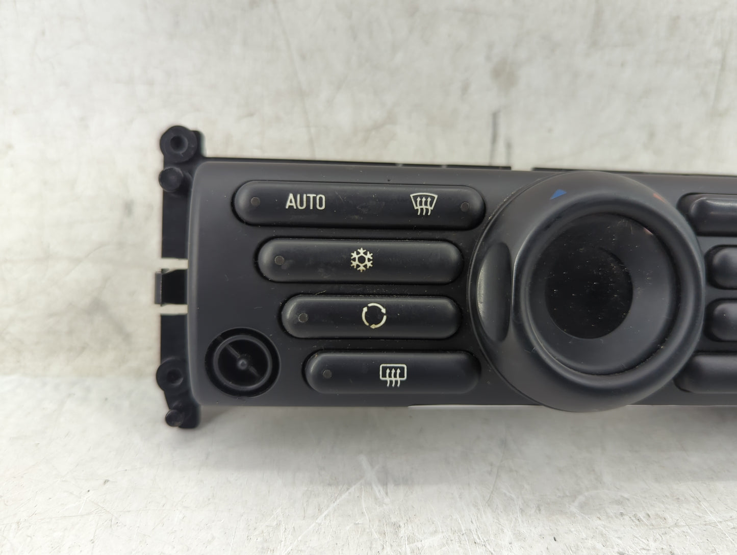 2005 Mini Cooper Climate Control Module Temperature AC/Heater Replacement P/N:64.116962469 Fits OEM Used Auto Parts - Oemuse