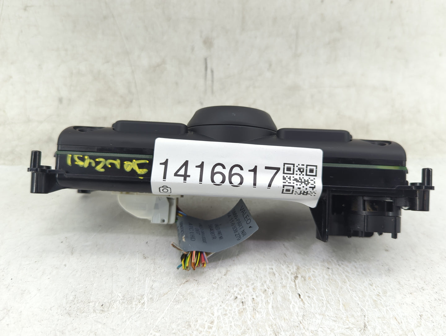 2005 Mini Cooper Climate Control Module Temperature AC/Heater Replacement P/N:64.116962469 Fits OEM Used Auto Parts - Oemuse