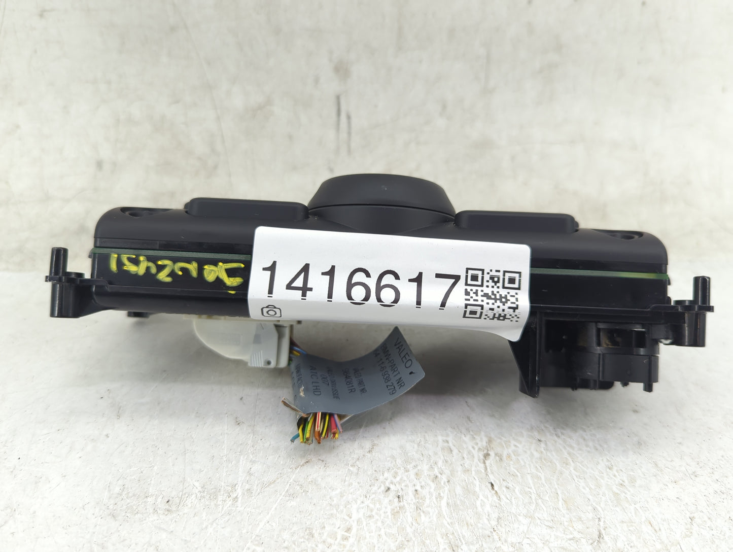 2005 Mini Cooper Climate Control Module Temperature AC/Heater Replacement P/N:64.116962469 Fits OEM Used Auto Parts - Oemuse