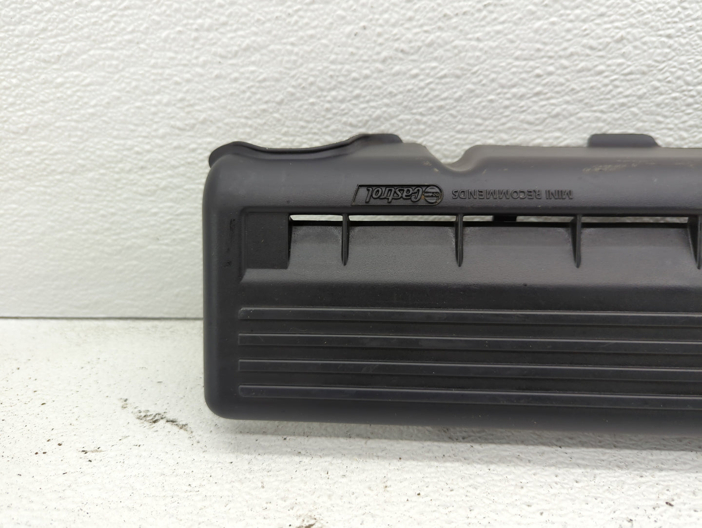 2005 Mini Cooper Engine Cover - Oemusedautoparts1.com