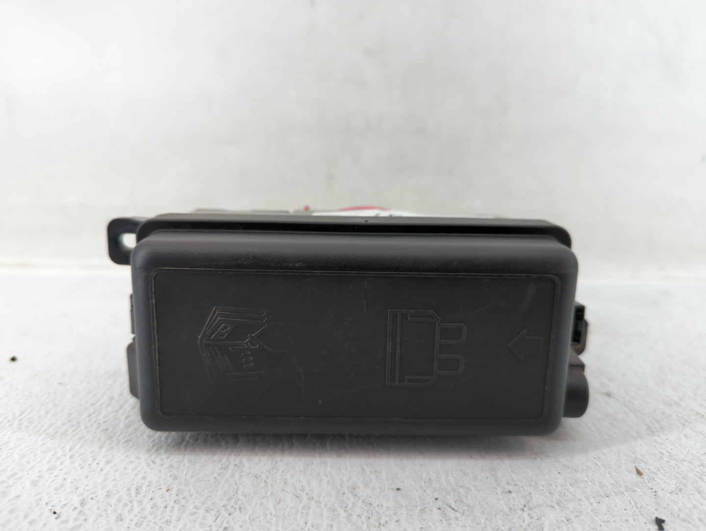 2005 Mini Cooper Fusebox Fuse Box Panel Relay Module P/N:6906606-02 Fits OEM Used Auto Parts - Oemusedautoparts1.com