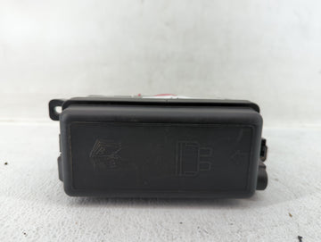 2005 Mini Cooper Fusebox Fuse Box Panel Relay Module P/N:6906606-02 Fits OEM Used Auto Parts - Oemusedautoparts1.com