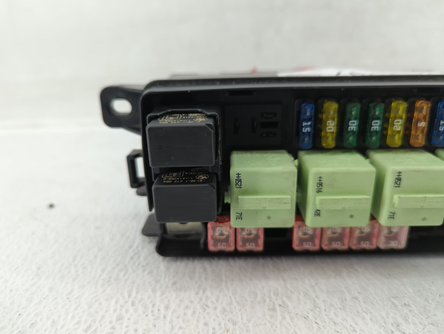 2005 Mini Cooper Fusebox Fuse Box Panel Relay Module P/N:6906606-02 Fits OEM Used Auto Parts - Oemusedautoparts1.com