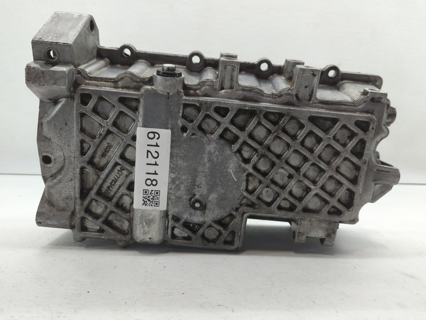 2005 Mini Cooper Engine Oil Pan P/N:04777834AB Fits OEM Used Auto Parts - Oemusedautoparts1.com