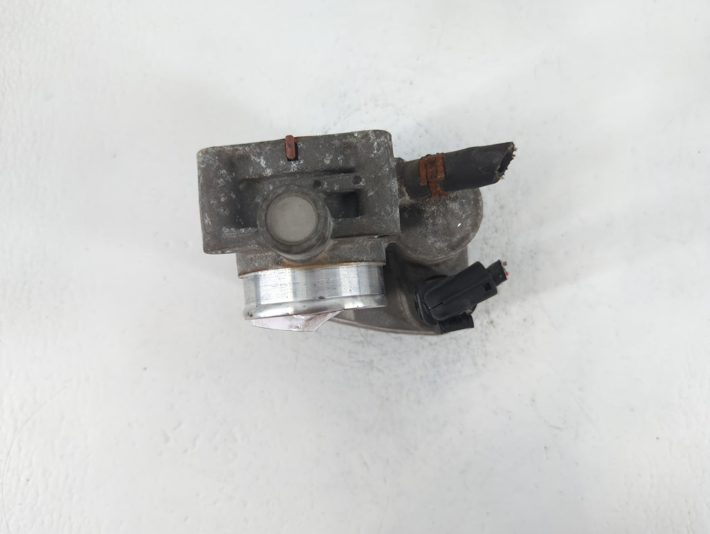 2005 Mini Cooper Throttle Body P/N:354 7 509 043-02 Fits OEM Used Auto Parts - Oemusedautoparts1.com