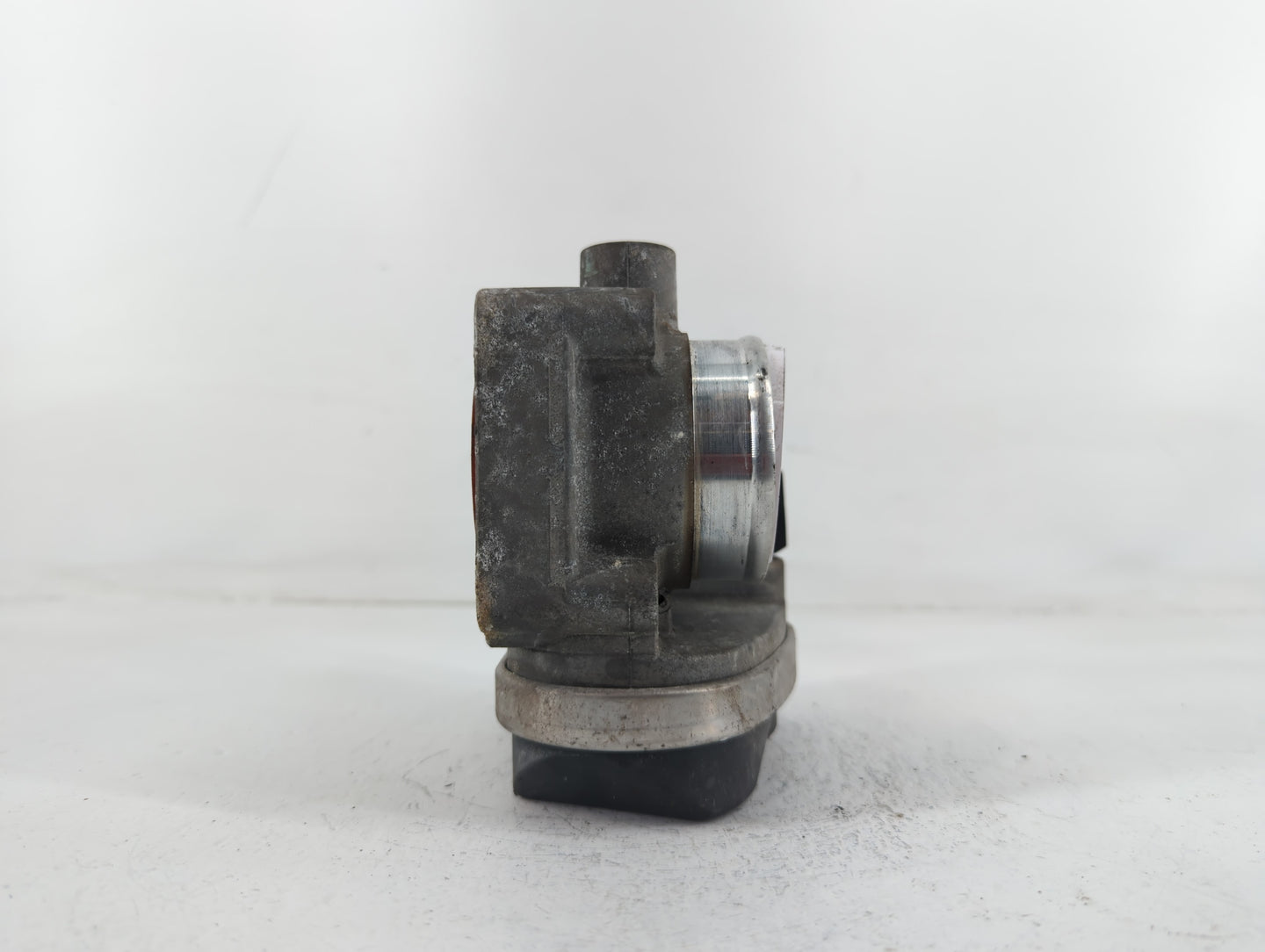 2005 Mini Cooper Throttle Body P/N:354 7 509 043-02 Fits OEM Used Auto Parts - Oemusedautoparts1.com