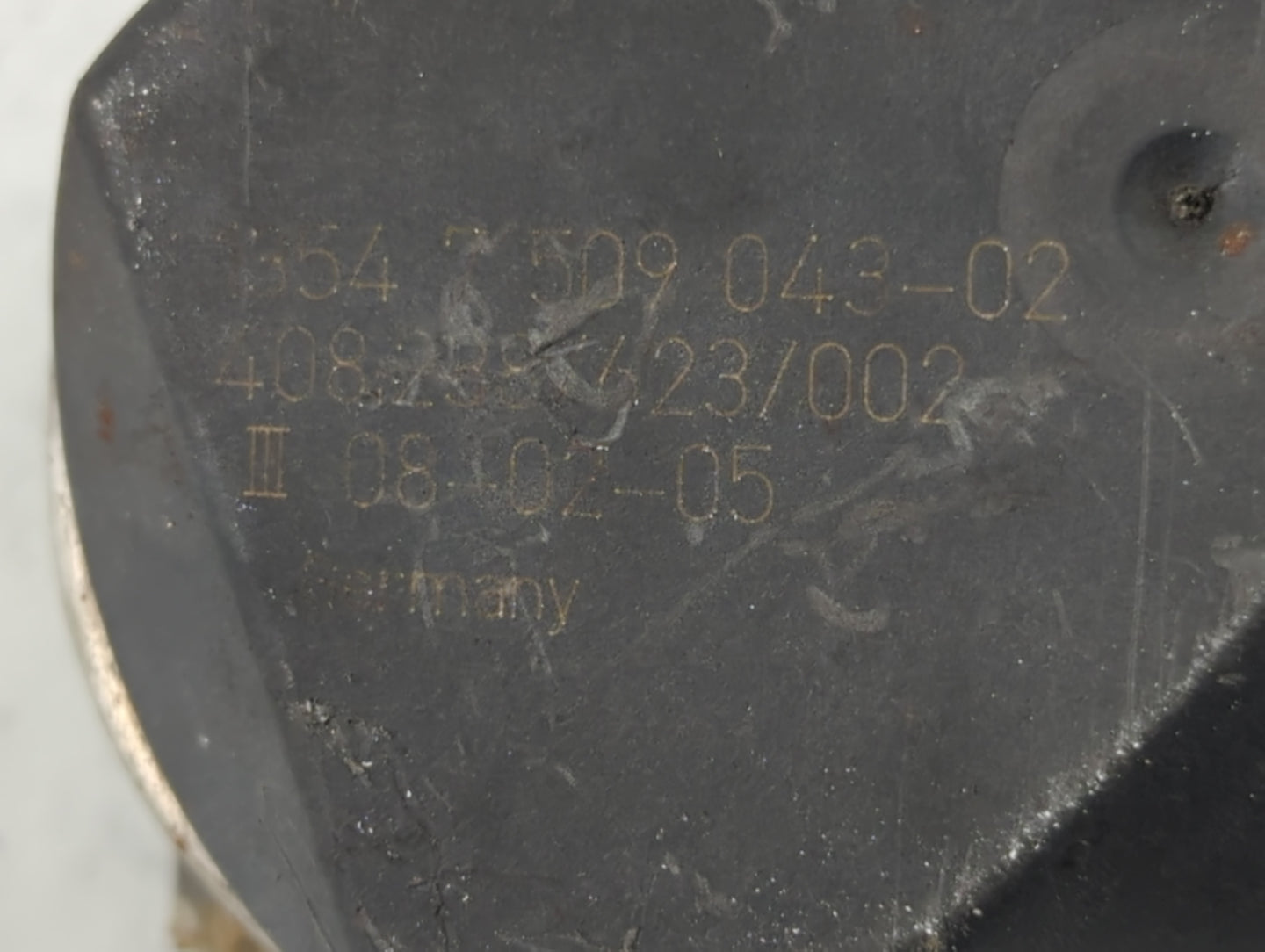 2005 Mini Cooper Throttle Body P/N:354 7 509 043-02 Fits OEM Used Auto Parts - Oemusedautoparts1.com