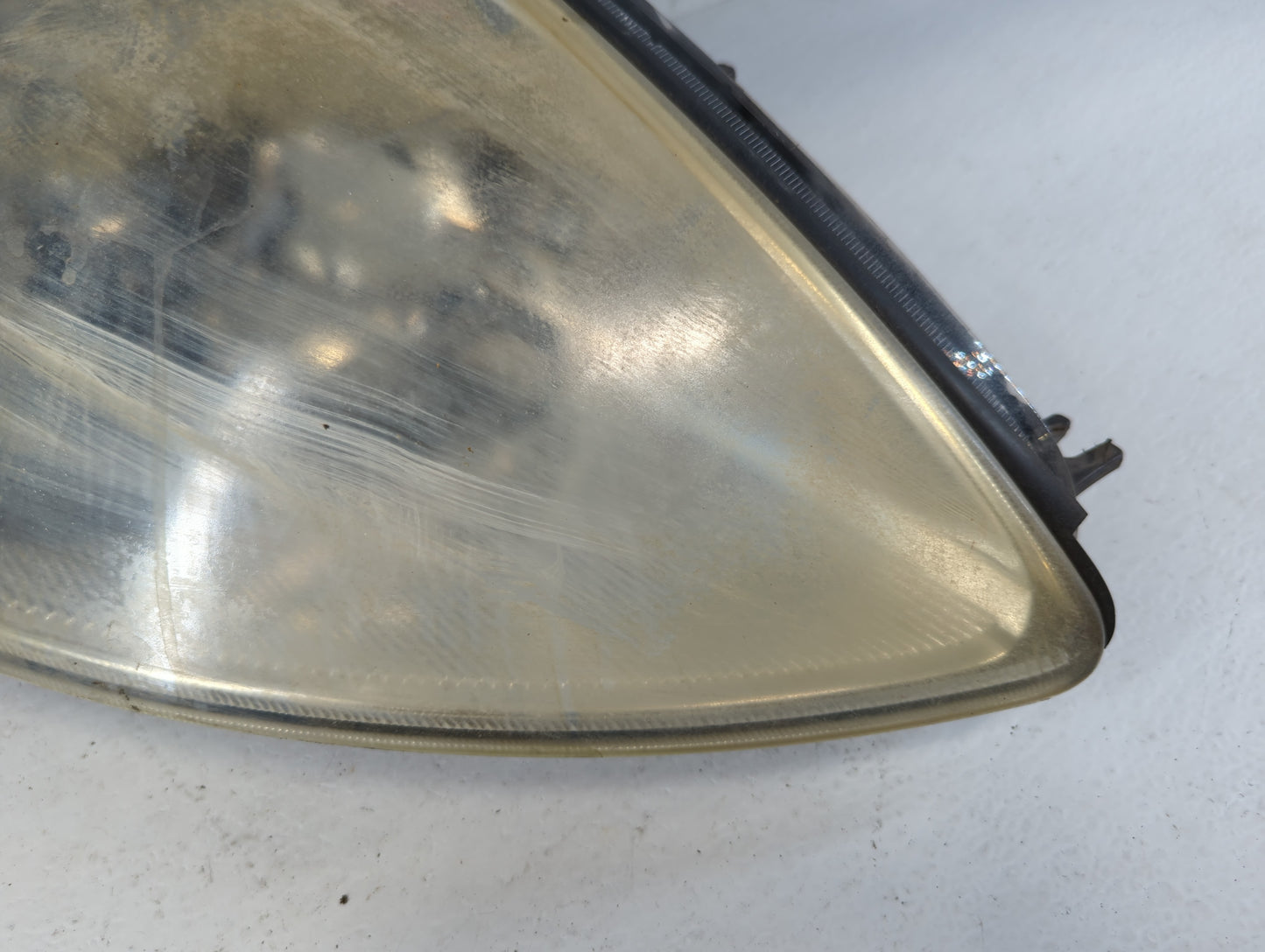 2003 Mitsubishi Eclipse Passenger Right Oem Head Light Headlight Lamp 686374 - Oemusedautoparts1.com