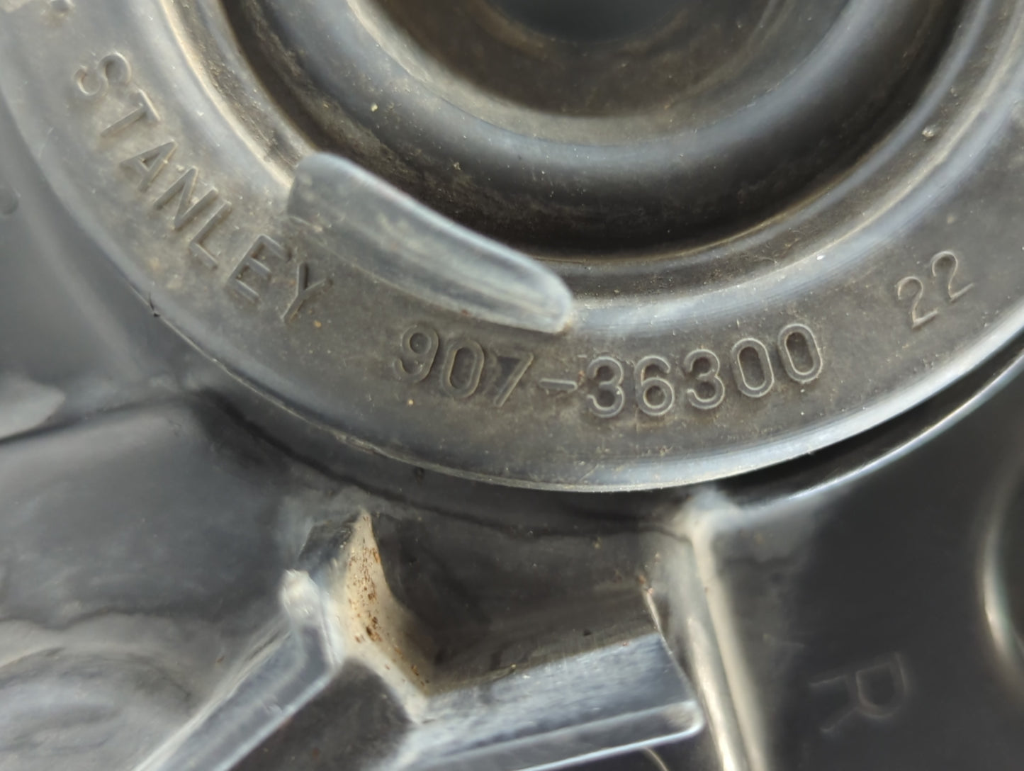 2003 Mitsubishi Eclipse Passenger Right Oem Head Light Headlight Lamp - Oemusedautoparts1.com