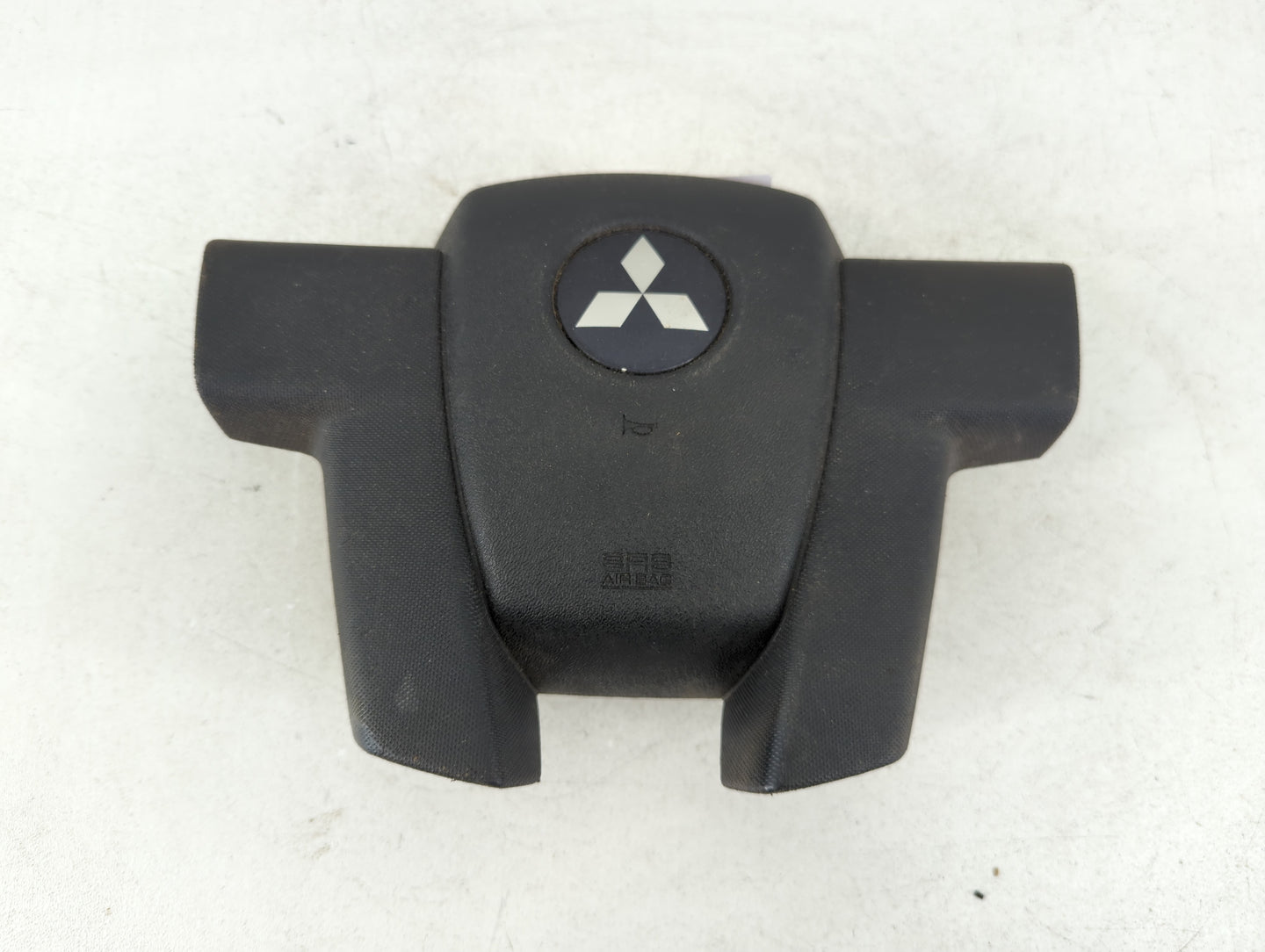 2004-2006 Mitsubishi Galant Air Bag Driver Left Steering Wheel Mounted - Oemusedautoparts1.com
