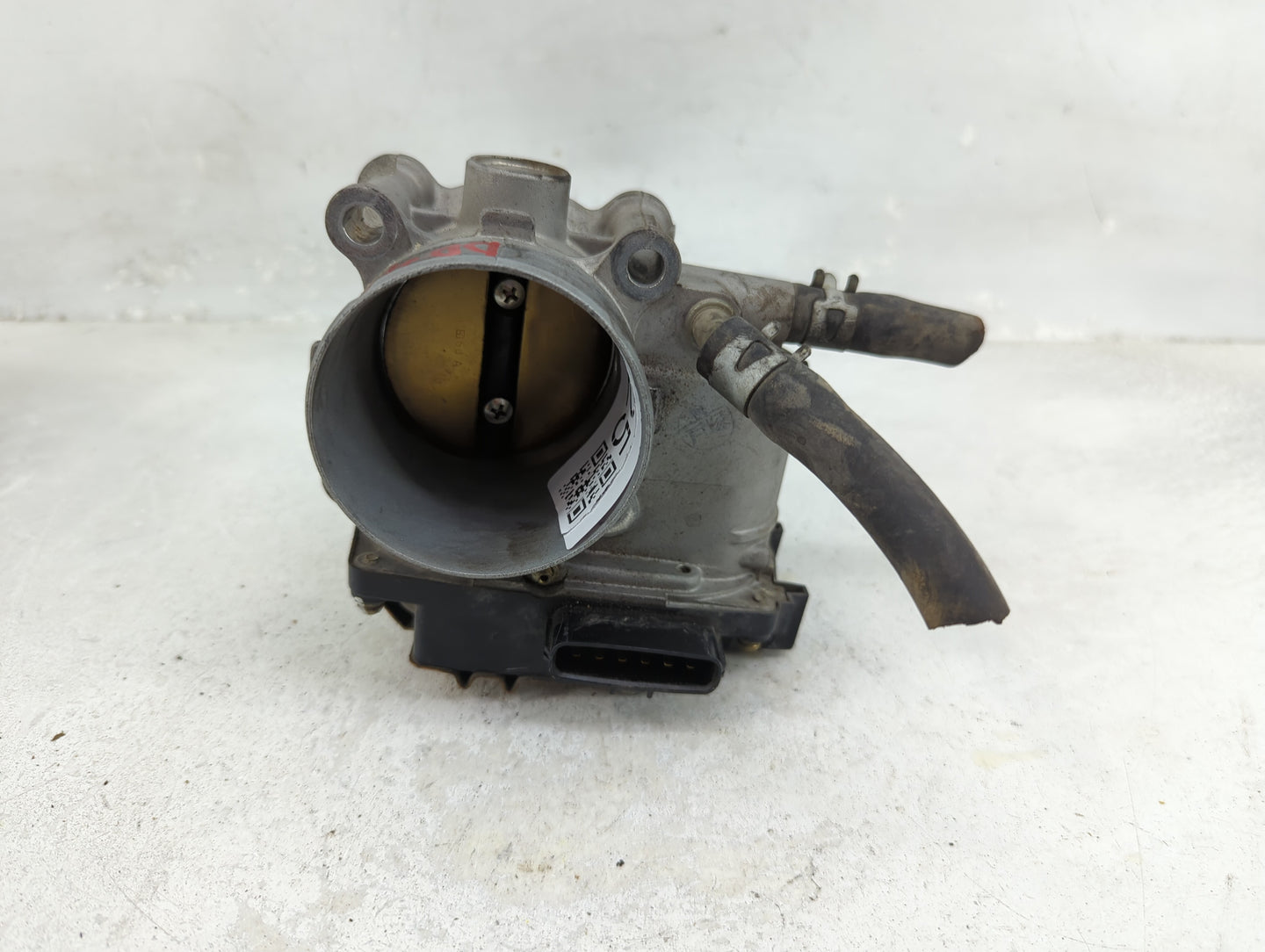 2004-2012 Mitsubishi Galant Throttle Body Fits Fits 2004 2005 2006 2007 2008 2009 2010 2011 2012 OEM Used Auto Parts - Oemus