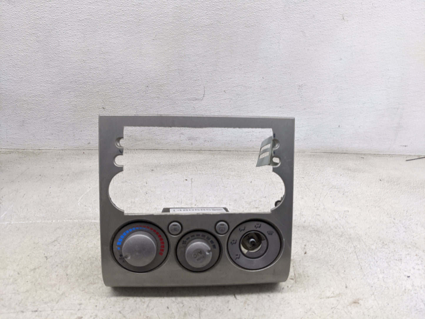 2005 Mitsubishi Galant Climate Control Module Temperature AC/Heater Replacement P/N:MR568500 MN123244, CR450 2R048A, F15102 