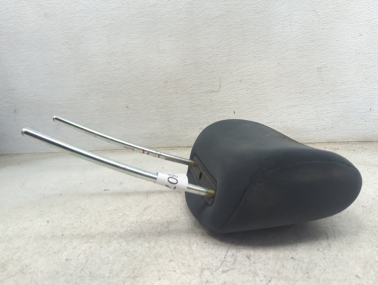 2005 Mitsubishi Galant Headrest Head Rest Front Driver Passenger Seat Fits OEM Used Auto Parts - Oemusedautoparts1.com