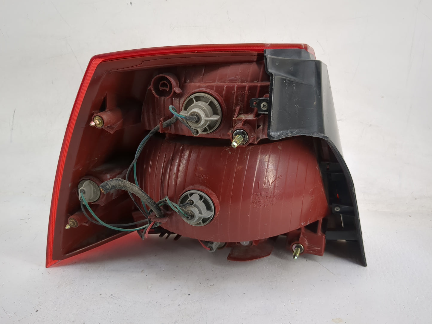 2004-2006 Mitsubishi Galant Tail Light Assembly Passenger Right OEM P/N:P2566 Fits Fits 2004 2005 2006 OEM Used Auto Parts -