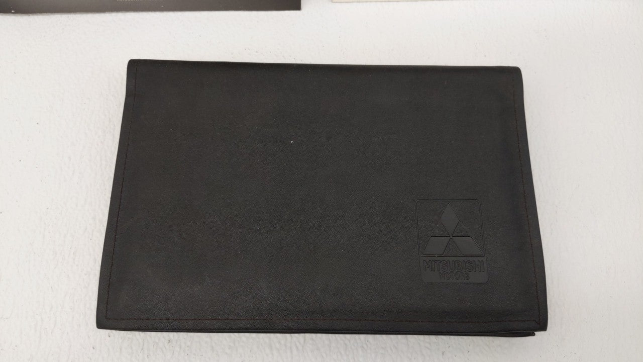 2005 Mitsubishi Galant Owners Manual Book Guide OEM Used Auto Parts - Oemusedautoparts1.com