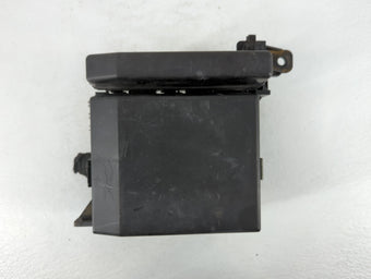 compare product 2005 Mitsubishi Galant Fusebox Fuse Box Panel Relay Module P/N:40220-0073 Fits OEM Used Auto Parts