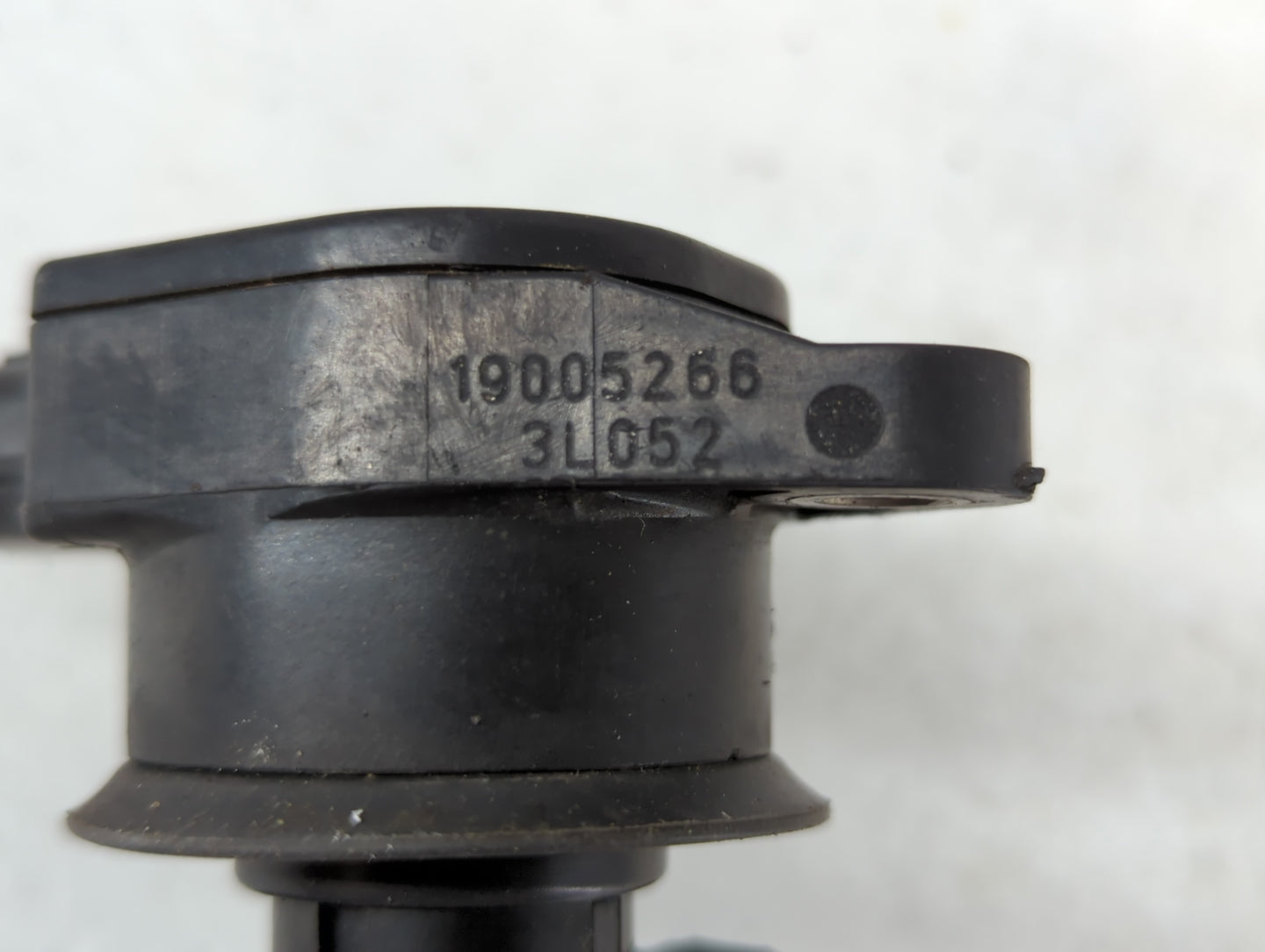 2004-2012 Mitsubishi Galant Ignition Coil Igniter Pack - Oemusedautoparts1.com