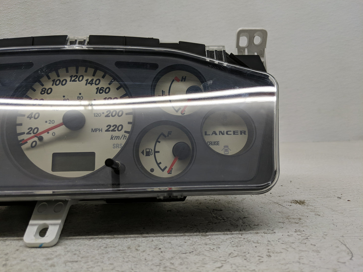 2005-2007 Mitsubishi Lancer Instrument Cluster Speedometer Gauges P/N:8100A036 Fits Fits 2005 2006 2007 OEM Used Auto Parts 