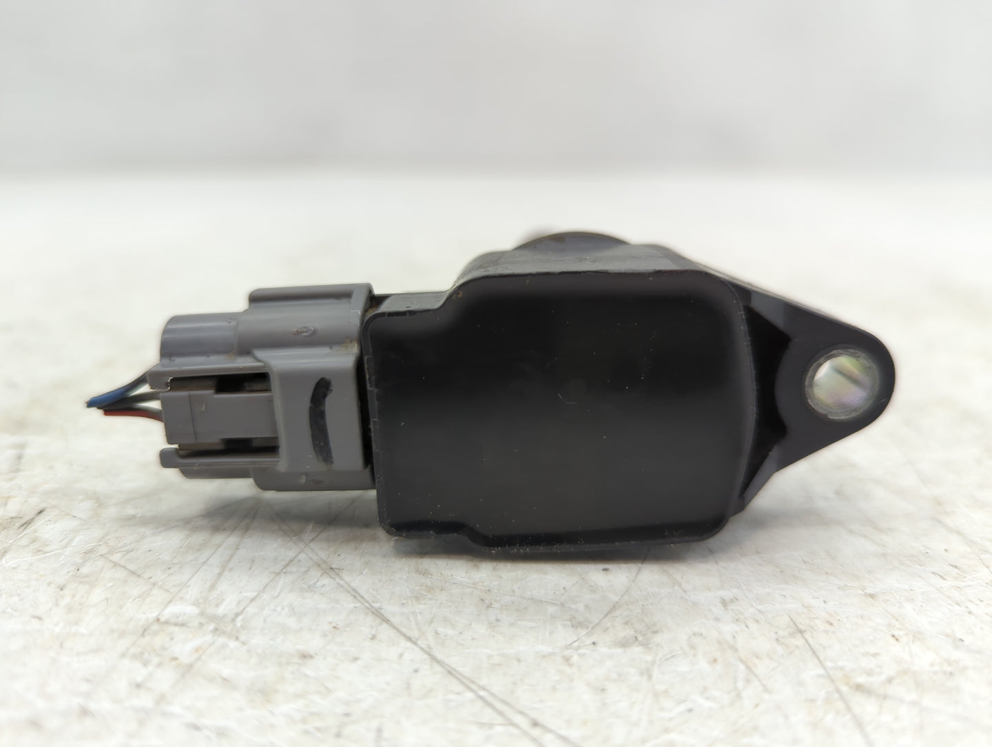2003-2006 Nissan 350z Ignition Coil Igniter Pack - Oemusedautoparts1.com