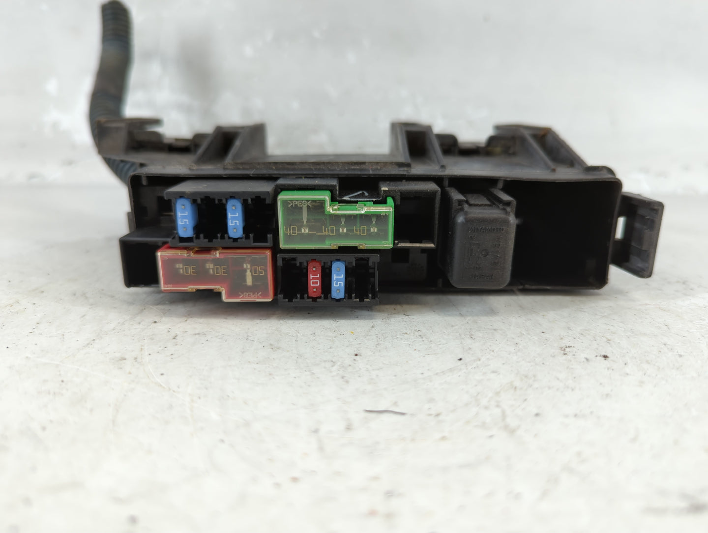 2002-2006 Nissan Altima Fusebox Fuse Box Panel Relay Module P/N:24382 8J011 Fits Fits 2002 2003 2004 2005 2006 OEM Used Auto