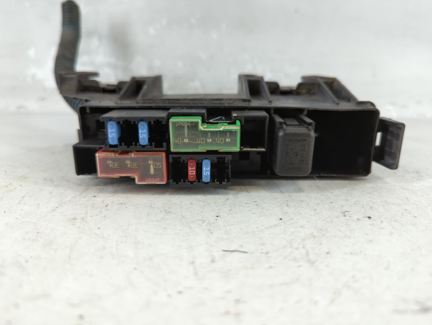 2002-2006 Nissan Altima Fusebox Fuse Box Panel Relay Module P/N:24382 8J011 Fits Fits 2002 2003 2004 2005 2006 OEM Used Auto