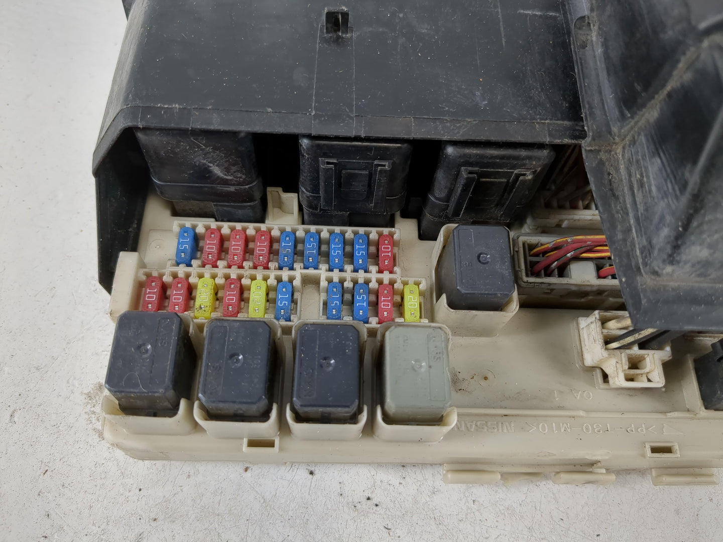 2002-2006 Nissan Altima Fusebox Fuse Box Panel Relay Module P/N:284B7AQ004 Fits Fits 2002 2003 2004 2005 2006 OEM Used Auto 