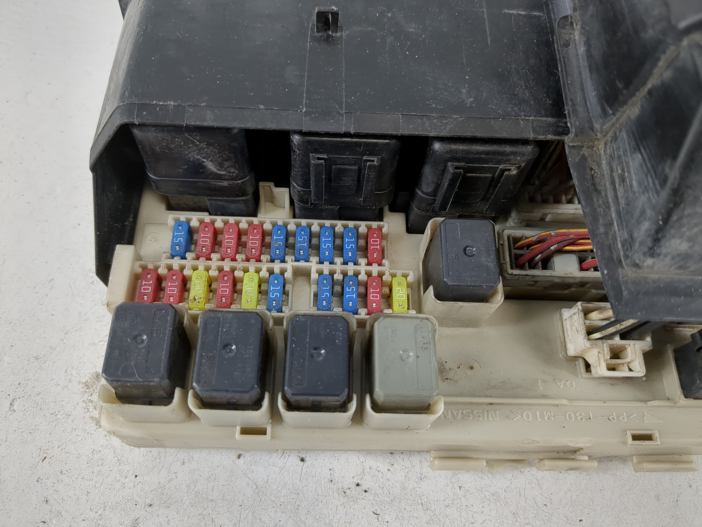 2002-2006 Nissan Altima Fusebox Fuse Box Panel Relay Module P/N:284B7AQ004 Fits Fits 2002 2003 2004 2005 2006 OEM Used Auto 