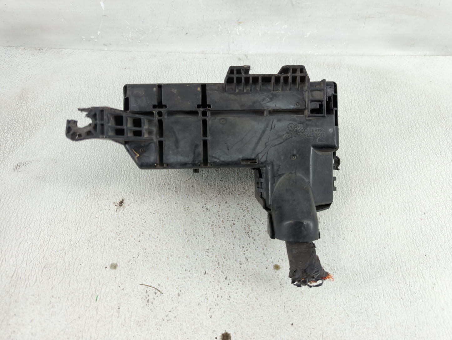 2002-2006 Nissan Altima Fusebox Fuse Box Panel Relay Module P/N:284B7AQ004 Fits Fits 2002 2003 2004 2005 2006 OEM Used Auto 