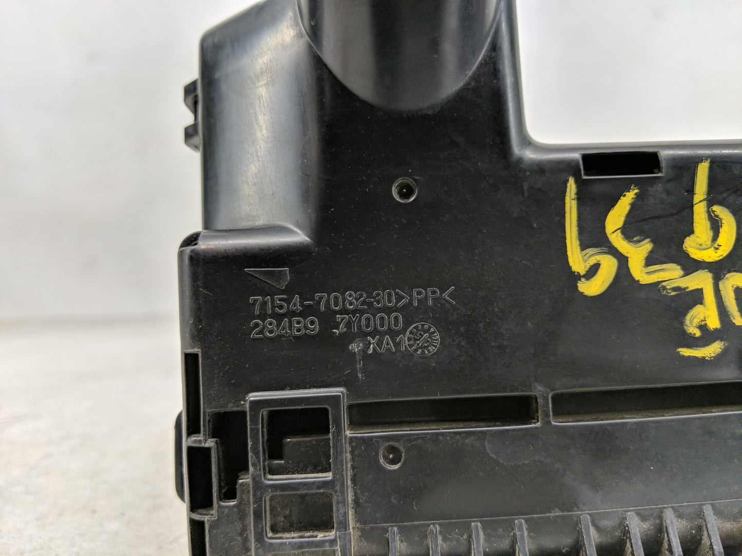 2002-2006 Nissan Altima Fusebox Fuse Box Panel Relay Module P/N:284B9 ZY000 7154-7082-30 Fits Fits 2002 2003 2004 2005 2006 