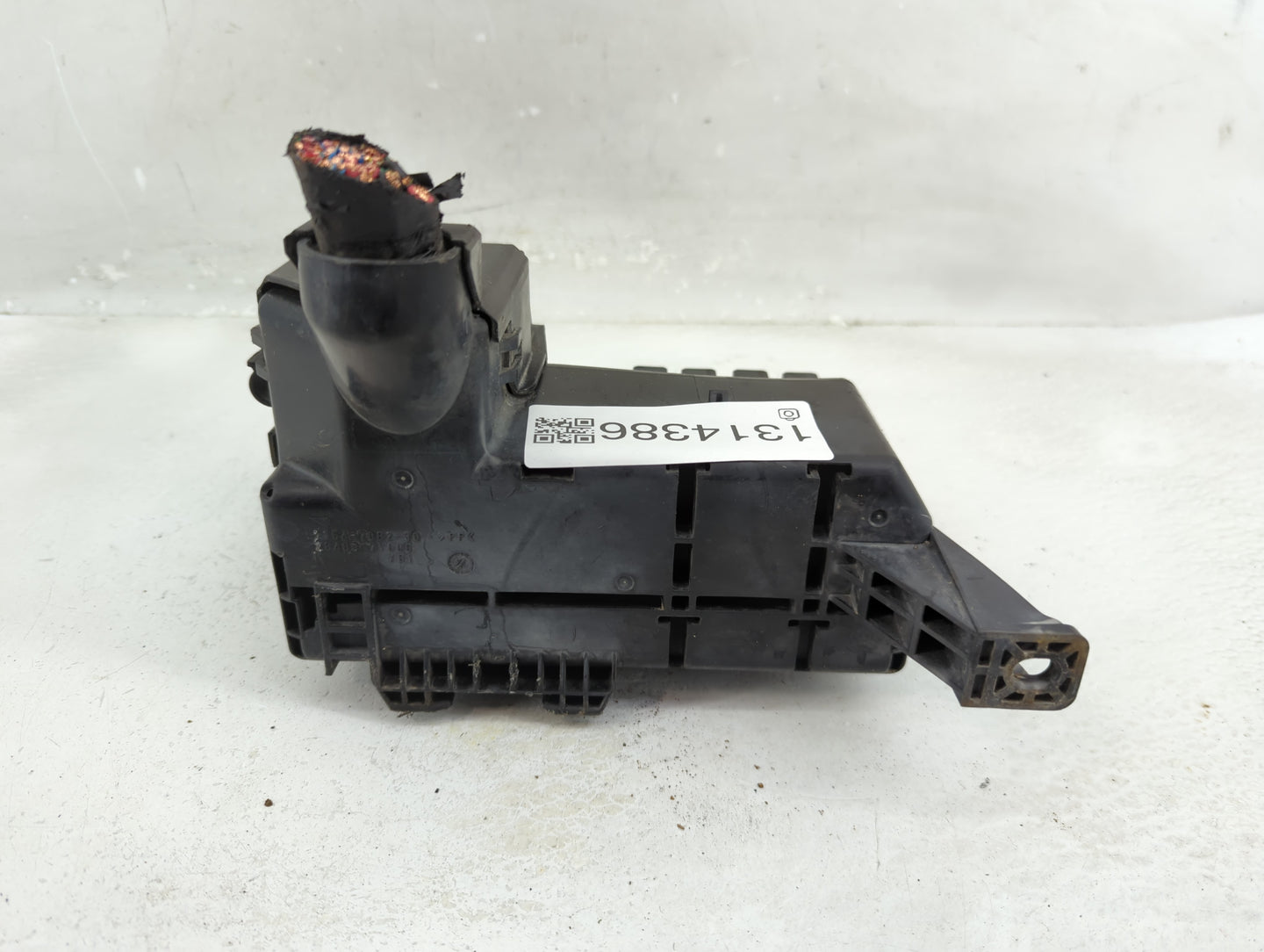 2002-2006 Nissan Altima Fusebox Fuse Box Panel Relay Module P/N:7154-7082-30 284B9 7Y000 Fits Fits 2002 2003 2004 2005 2006 