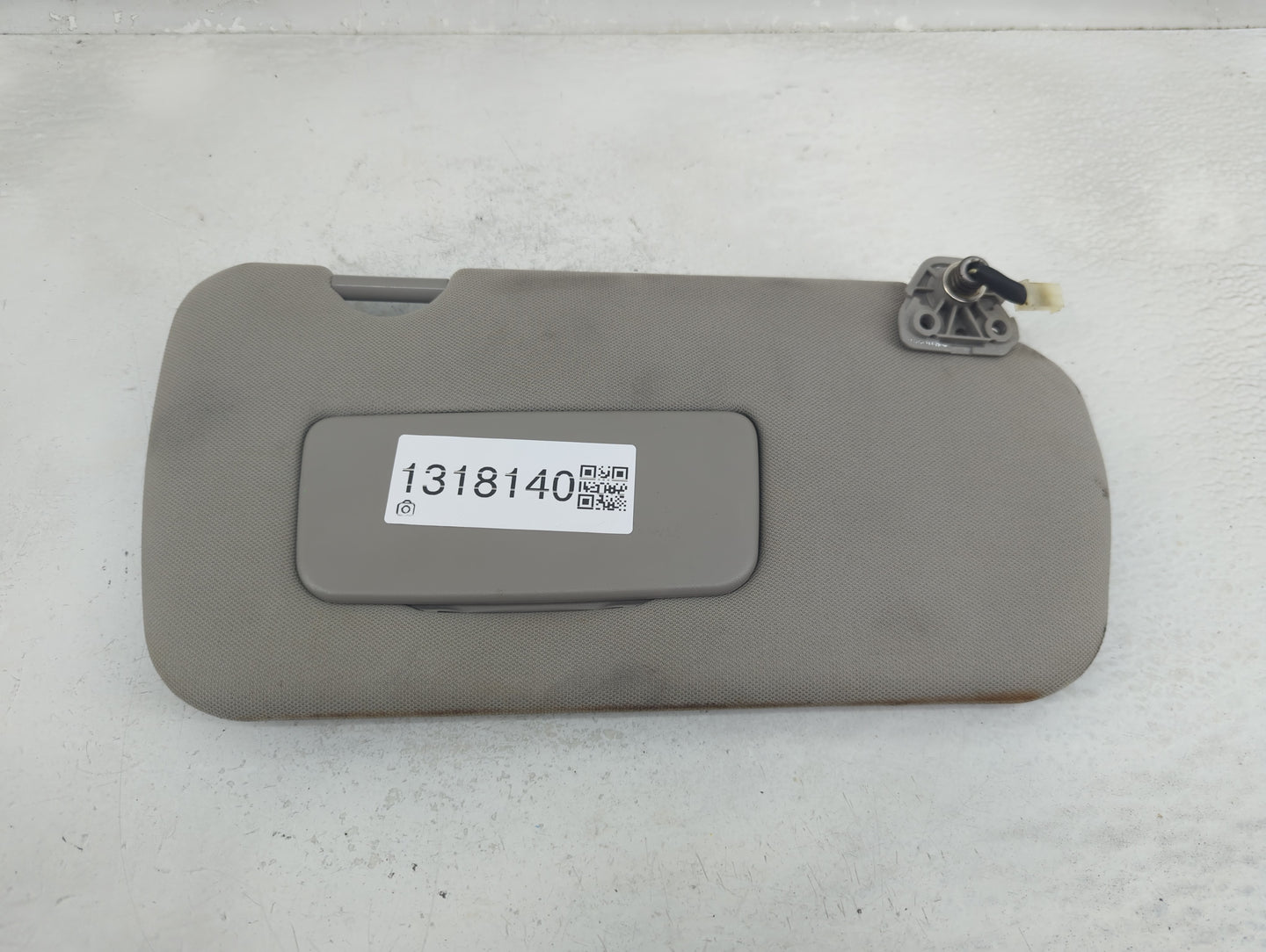 2005-2006 Nissan Altima Sun Visor Shade Replacement Passenger Right Mirror Fits Fits 2005 2006 OEM Used Auto Parts - Oemused