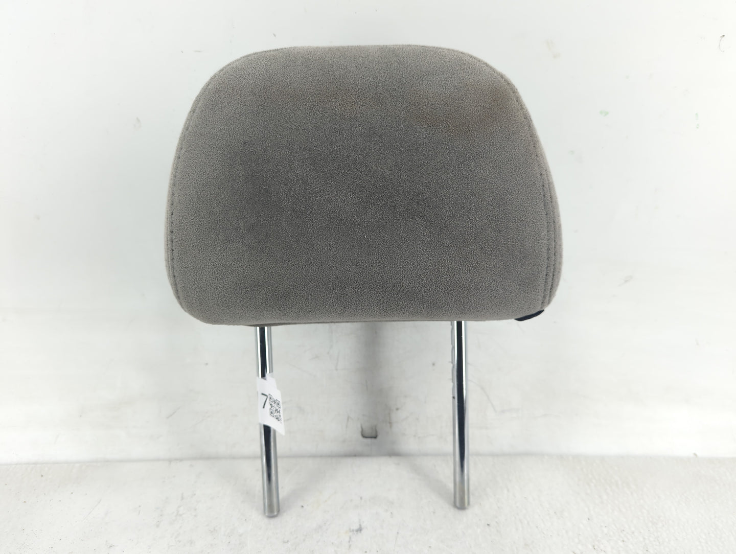 2005-2006 Nissan Altima Headrest Head Rest Rear Seat Fits Fits 2005 2006 OEM Used Auto Parts - Oemusedautoparts1.com