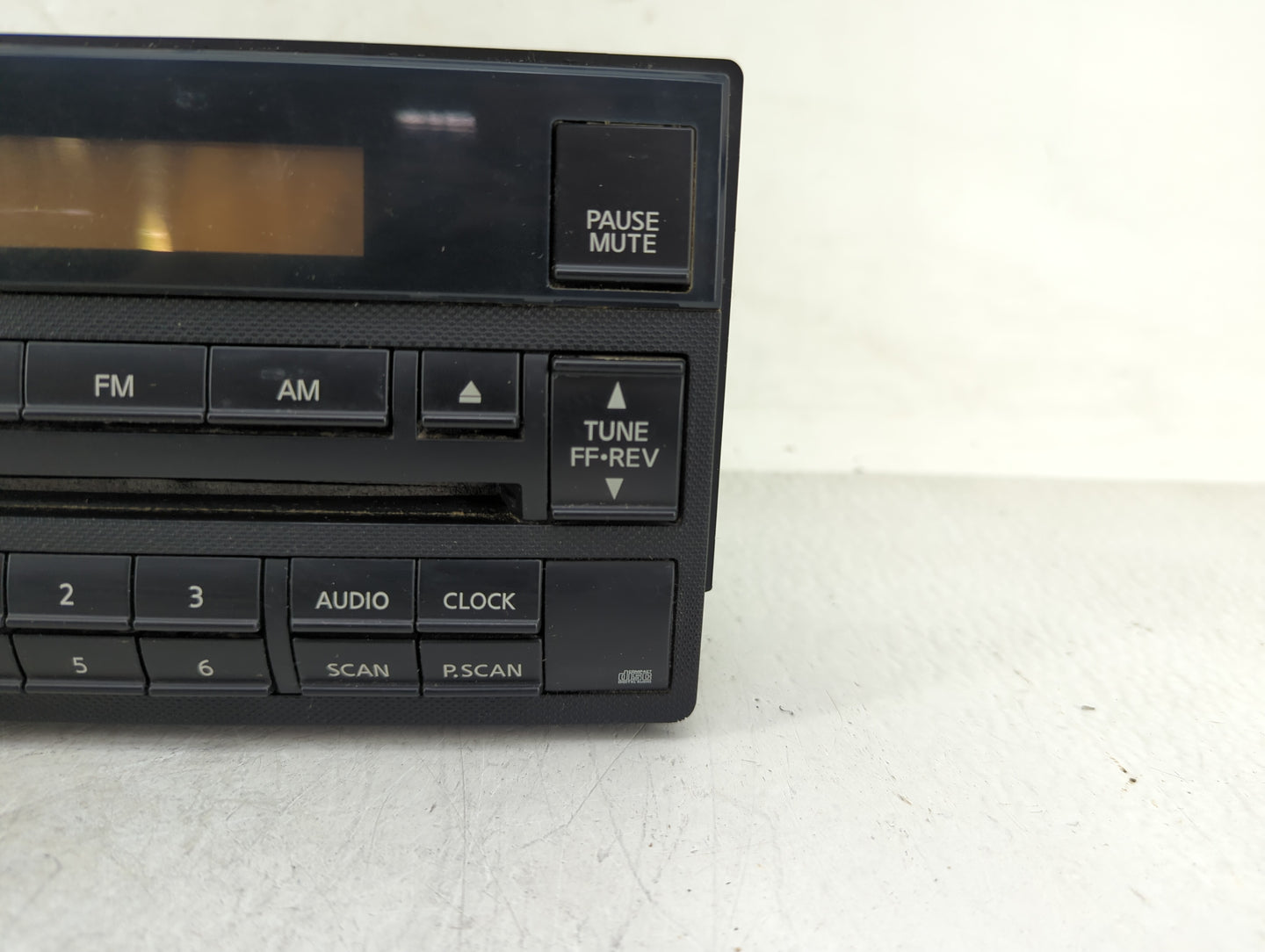 2005-2006 Nissan Altima Radio AM FM Cd Player Receiver Replacement P/N:28185Z5003 Fits Fits 2005 2006 OEM Used Auto Parts - 