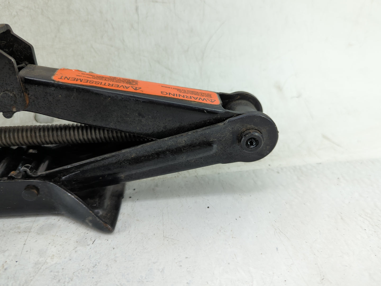 2005 Nissan Altima Spare Scissor Car Jack - Oemusedautoparts1.com