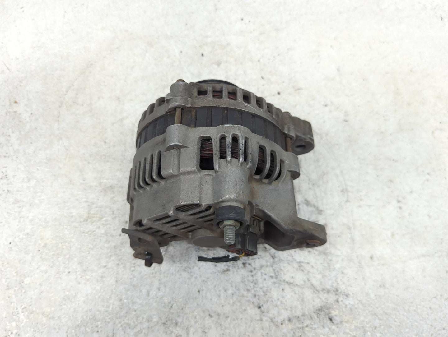 2005 Nissan Altima Alternator Replacement Generator Charging Assembly Engine OEM Fits Fits 1995 1996 1997 1998 OEM Used Auto