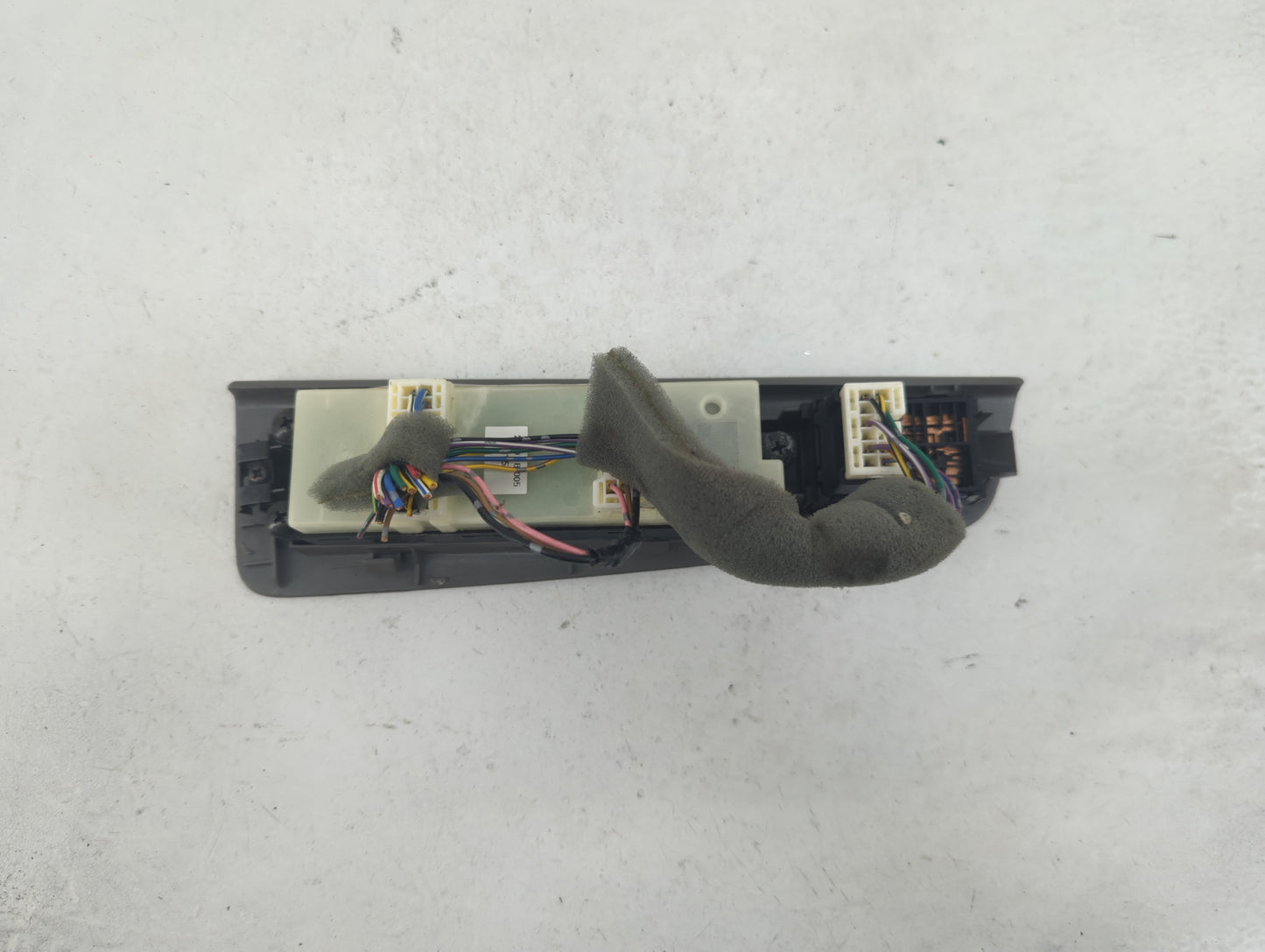 2002-2006 Nissan Altima Master Power Window Switch Replacement Driver Side Left P/N:25401 8J005 Fits OEM Used Auto Parts - O