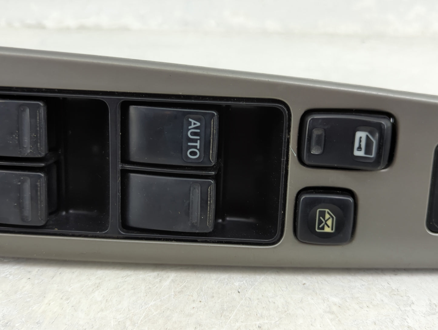 2002-2006 Nissan Altima Master Power Window Switch Replacement Driver Side Left P/N:25401 8J005 Fits Fits 2002 2003 2004 200