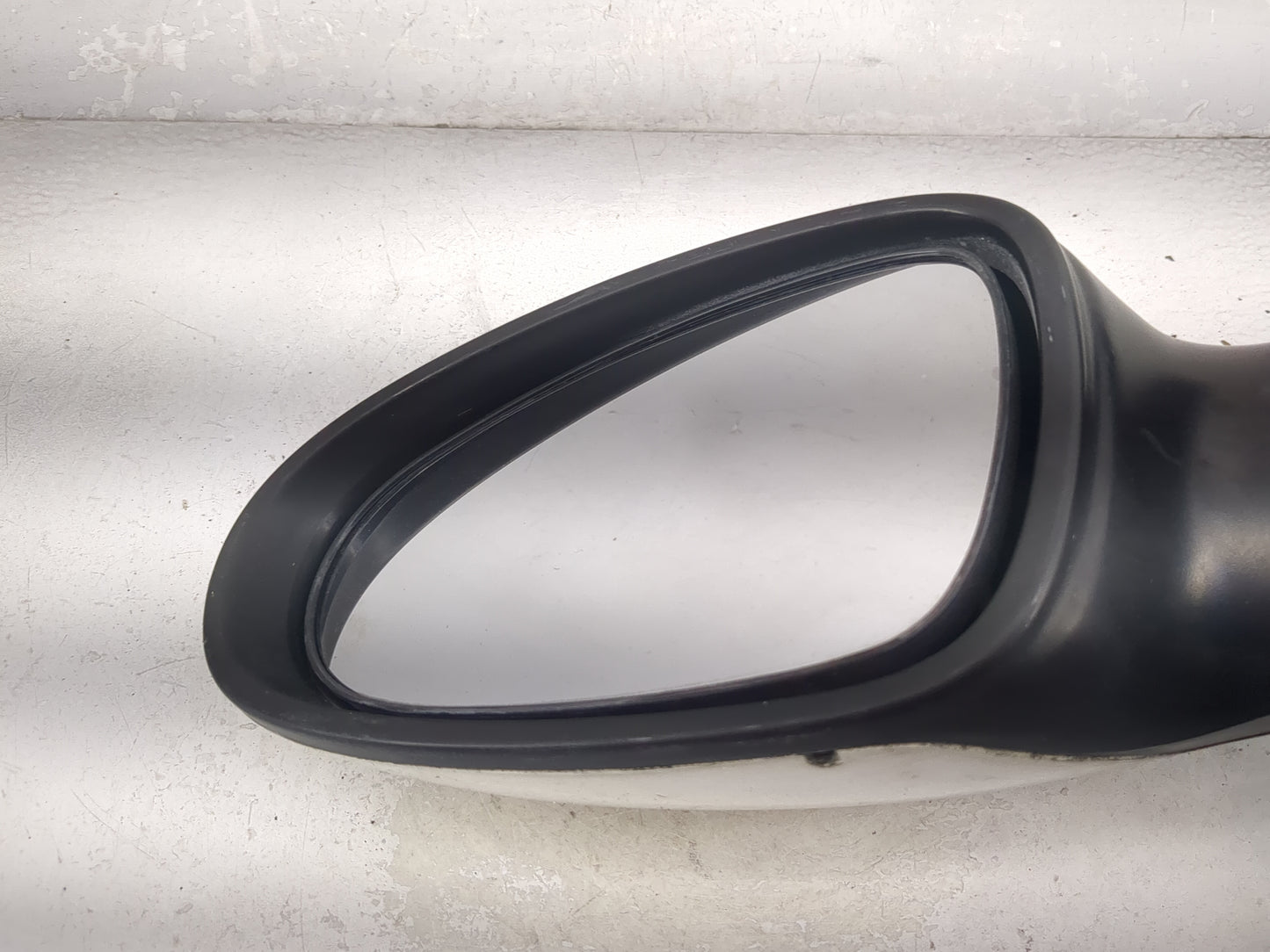 2005-2006 Nissan Altima Driver Side View Mirror - Left Door Mirror OEM Used - Oemusedautoparts1.com