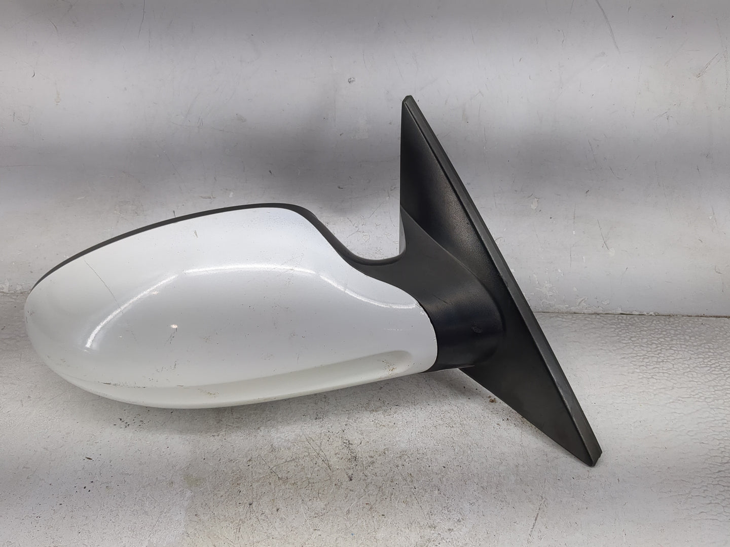 2005-2006 Nissan Altima Passenger Side View Mirror - Right Door Mirror OEM Used - Oemusedautoparts1.com