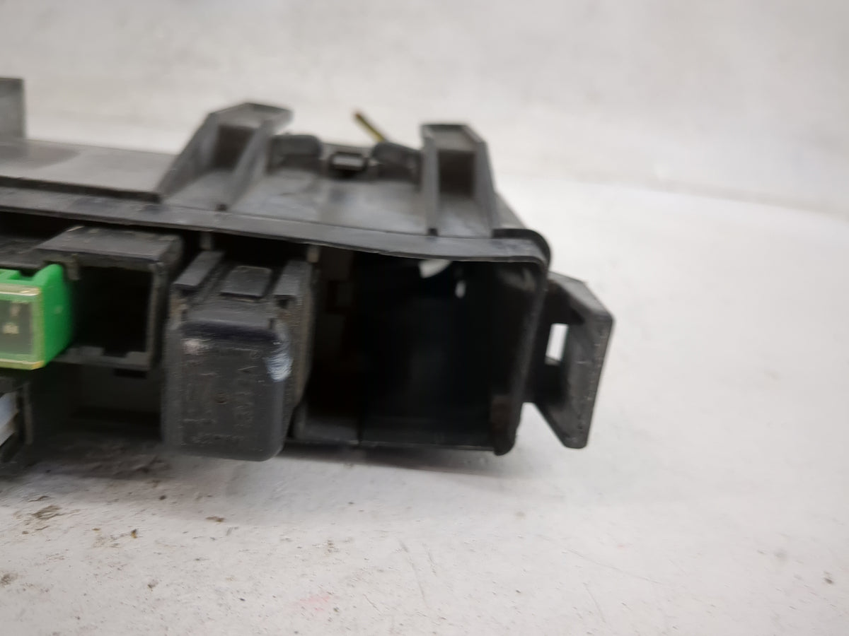2002-2006 Nissan Altima Fusebox Fuse Box Panel Relay Module P/N:7154-7008 24382 8J011 Fits Fits 2002 2003 2004 2005 2006 OEM